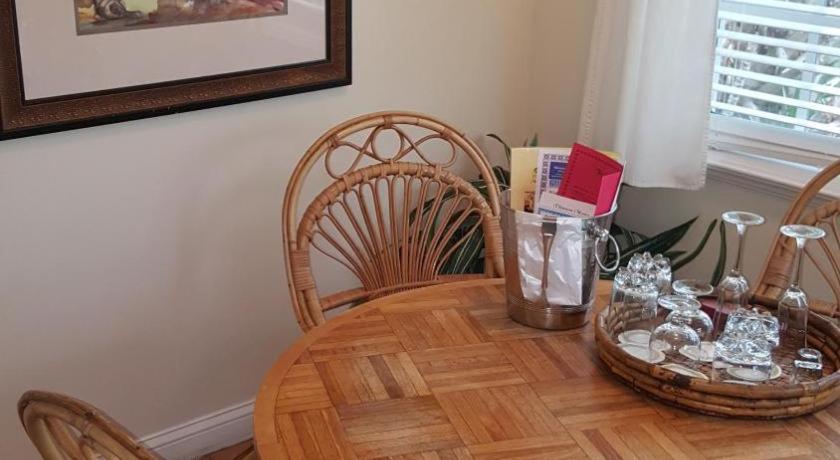 The Caribbean Court Boutique Hotel Vero Beach Bagian luar foto