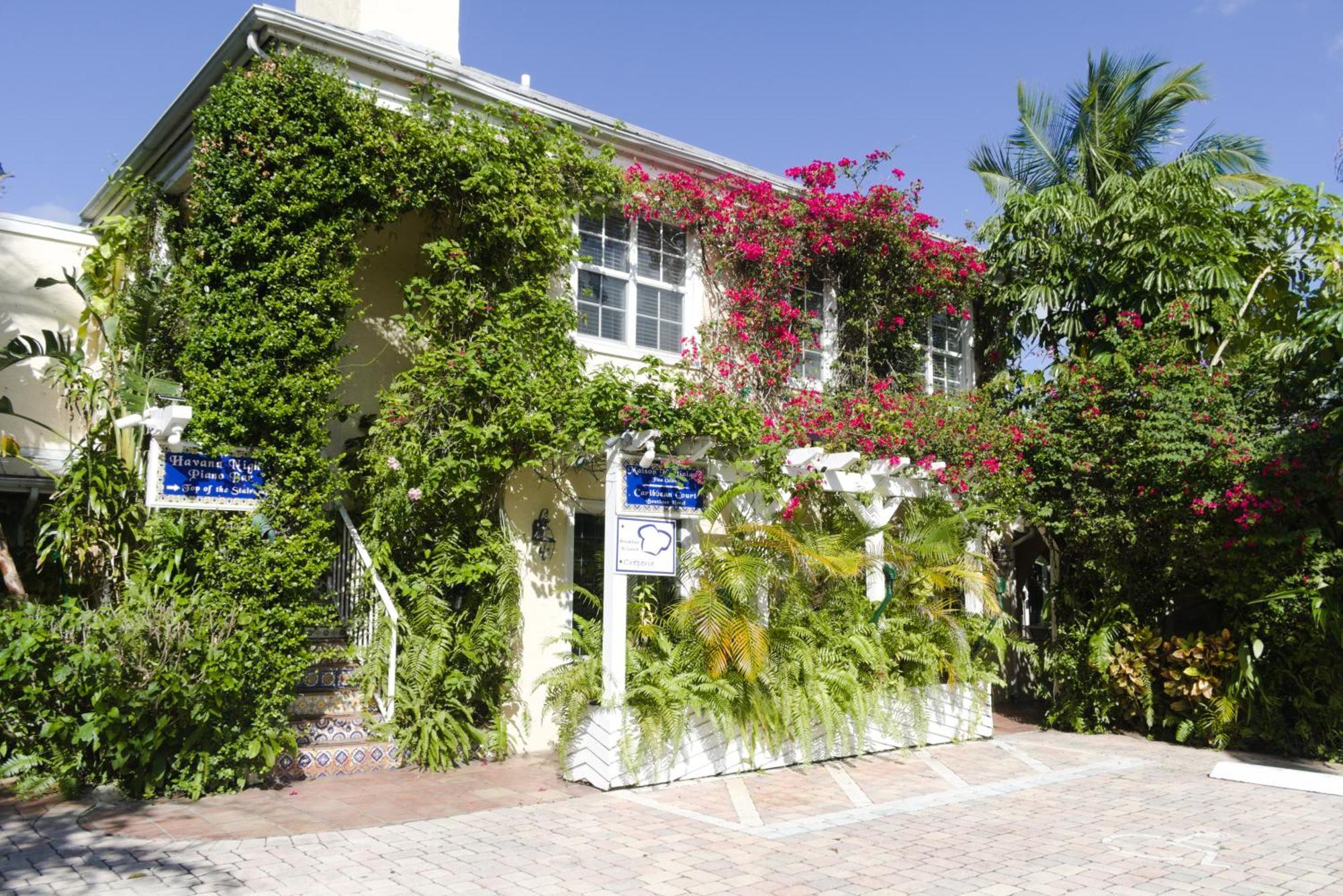 The Caribbean Court Boutique Hotel Vero Beach Bagian luar foto